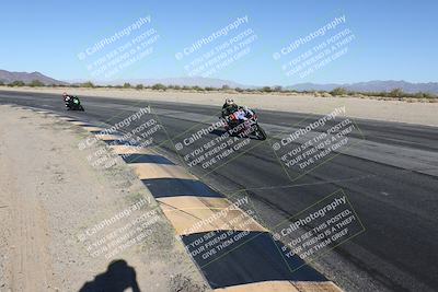 media/Dec-01-2025-Moto Forza (Mon) [[2daa91e15f]]/2-Intermediate Group/Session 4 (Turn 10 Inside)/